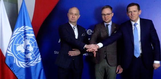 UNAP, ONZ, ścianka, mężczyźni, grupa