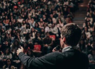 Gafy, wpadki i faux pas w dyplomacji