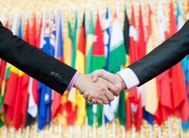 Internships without borders