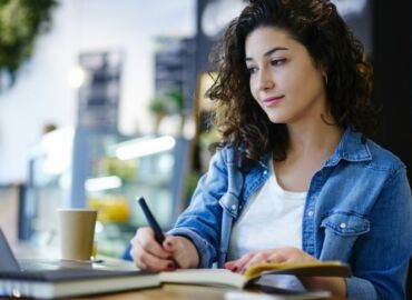 Webinar dla studentów ostatniego roku studiów licencjackich i magisterskich Uczelni Vistula