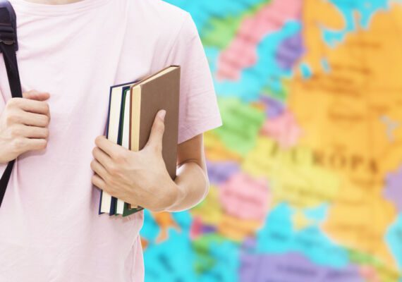 Kraje uczestniczące w programie Erasmus+ to:
