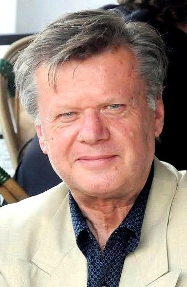 Prof. Wojciech Hübner, PhD