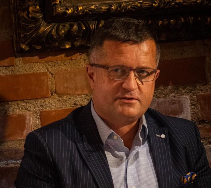 dr Jarosław Stróżyk