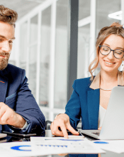 Jak zostać analitykiem biznesowym? Kompletny przewodnik dla początkujących