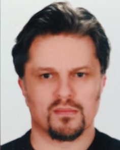 dr Tomasz Woźniakowski