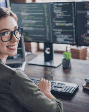 Najpopularniejsze specjalizacje na studiach informatycznych w 2025 roku