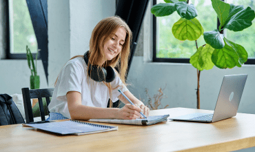 Finanse i rachunkowość studia online – jakie są specjalizacje i którą wybrać?